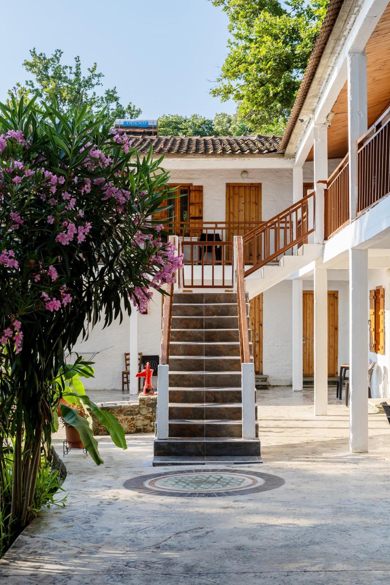 Hotel Kókkinon Nerón Zewnętrze zdjęcie